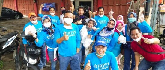 DPD HIPPI BANTEN Bagi Bagi Masker cegah debu Anak Gunung krakatau