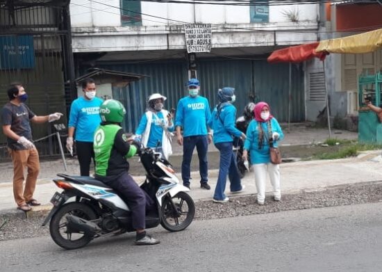 DPD HIPPI BANTEN Bagi Bagi Masker cegah debu Anak Gunung krakatau 